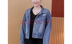 护士被强摁做开腿呻吟的漫画